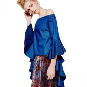 Gracia Elegant Blue Blouse